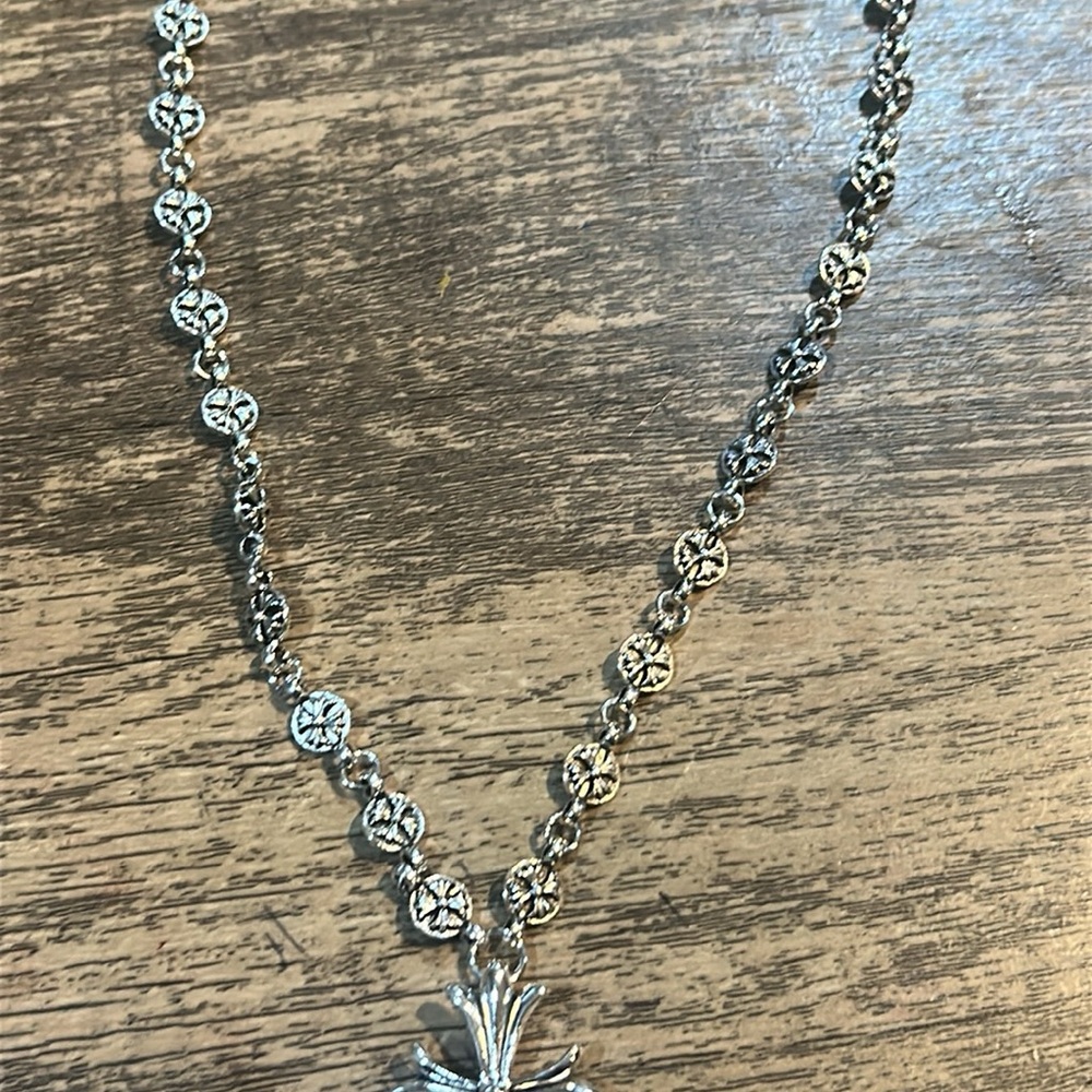 Elegant Silver Necklace